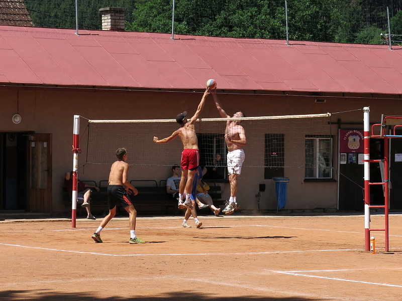 1 Volejbal debly Bezděkov 2016