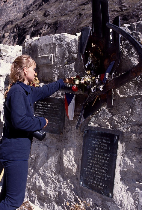 2. Památník ČS horolezců pod Huascaránem